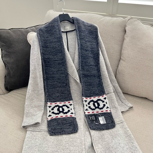 Auth BN Chanel CC Logo Blue Wool Knit Scarf/ Muffler - Picture 3 of 9